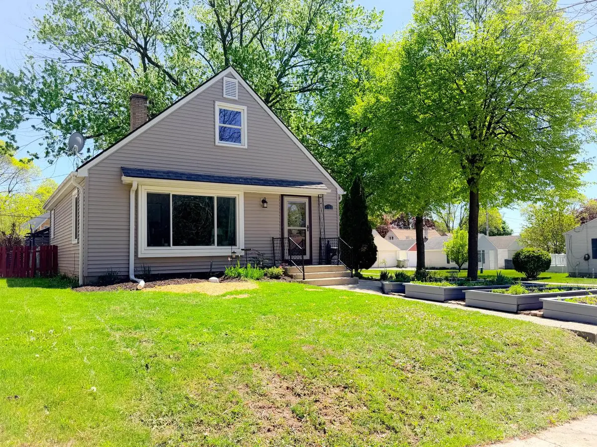 2802 89th STREET, Milwaukee, WI 53222 - #1