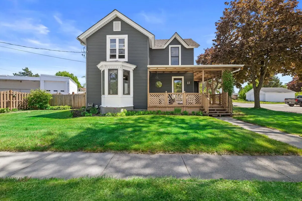 520 Freeman STREET, Genoa City, WI 53128 - #1