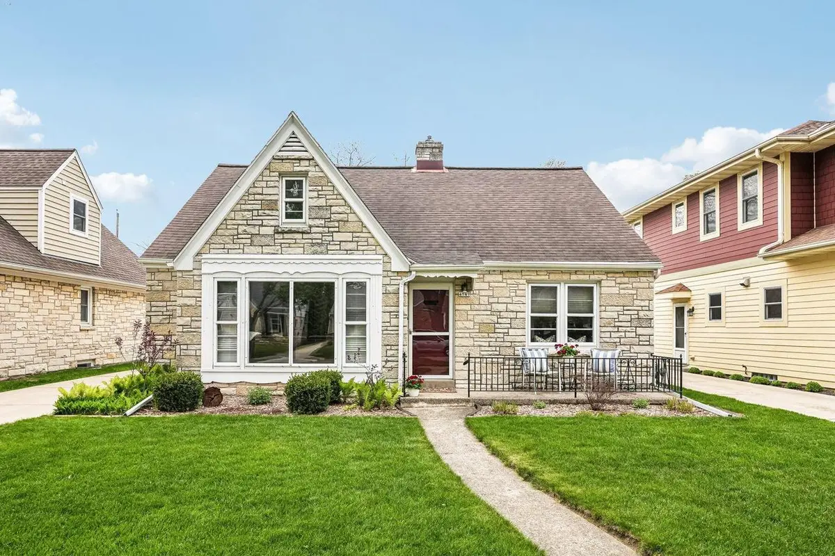 4949 Idlewild AVENUE, Whitefish Bay, WI 53217 - #1