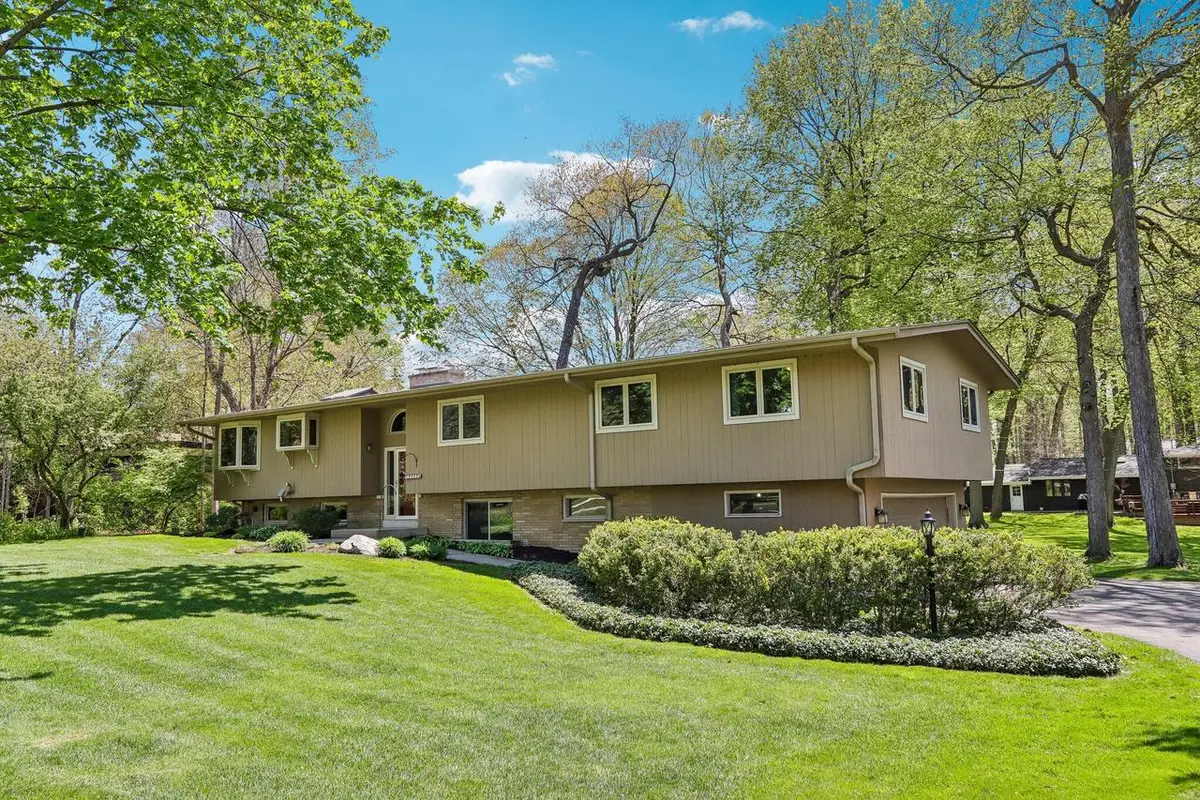 19505 Gebhardt ROAD, Brookfield, WI 53045 - #1