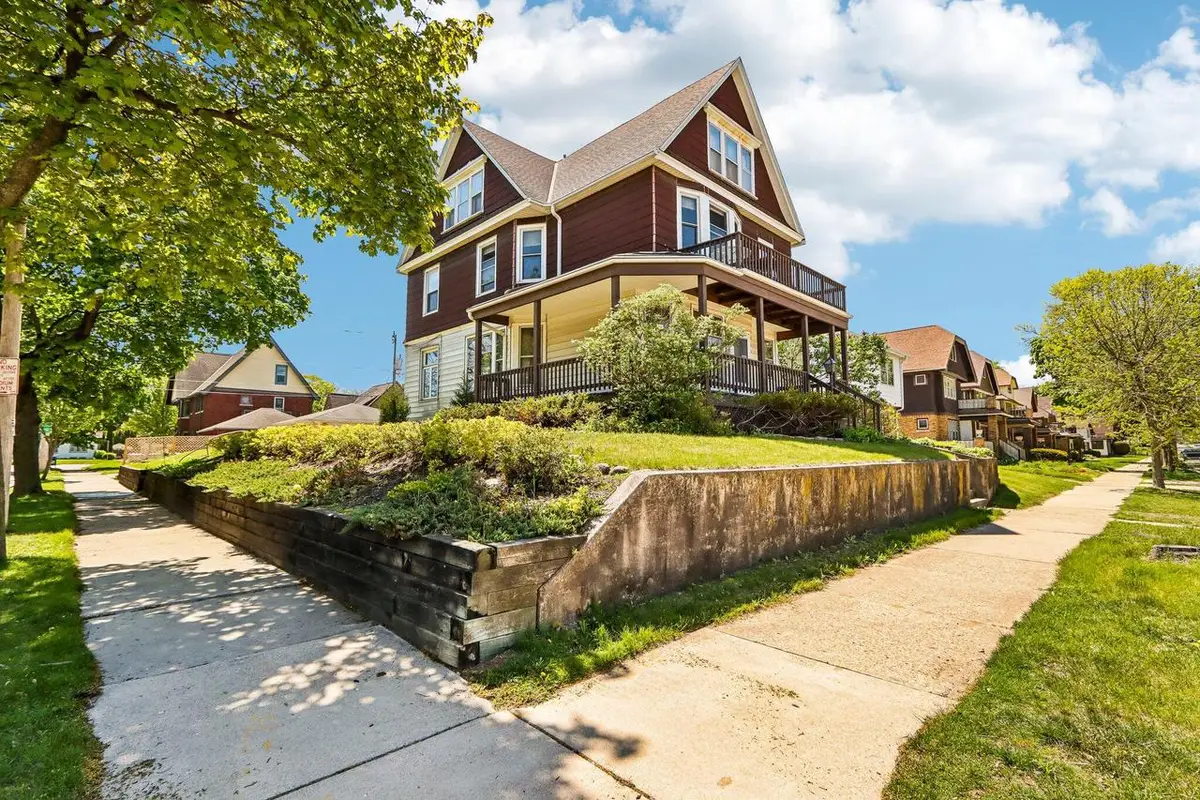 4905 Wells STREET #A, Milwaukee, WI 53208 - #1