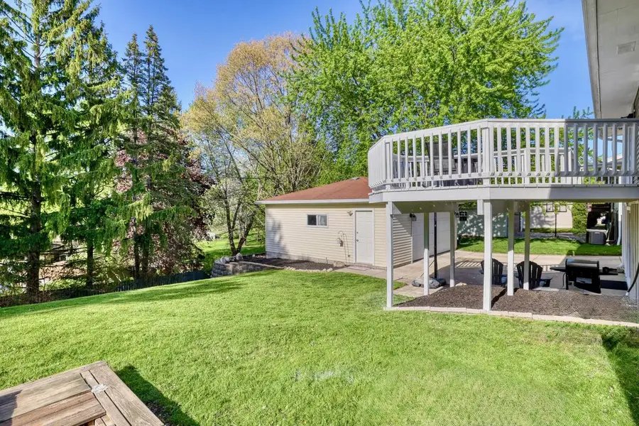 1960 Dixie DRIVE, Waukesha, WI 53189 - #2