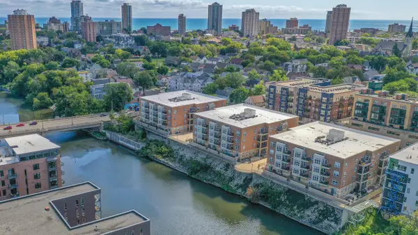 1905 Water STREET #403, Milwaukee, WI 53202