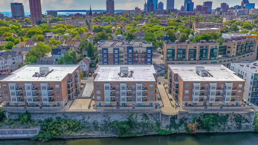 1905 Water STREET #403, Milwaukee, WI 53202 - #3