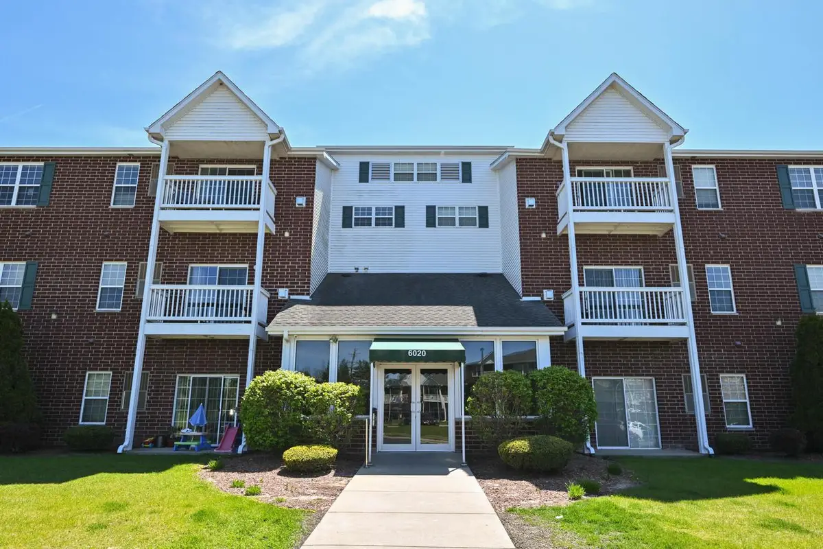 6020 S Buckhorn AVENUE #304, Cudahy, WI 53110 - #1