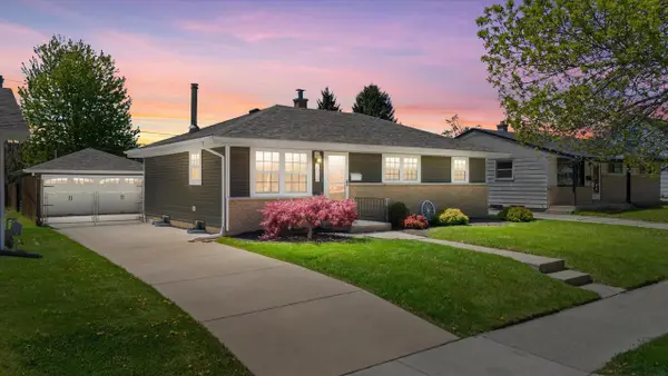 2517 Armour AVENUE, Saint Francis, WI 53235