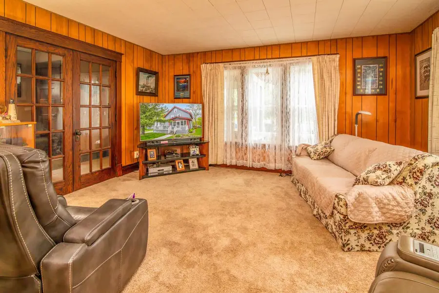 614 Silver Lake STREET, Oconomowoc, WI 53066 - #2