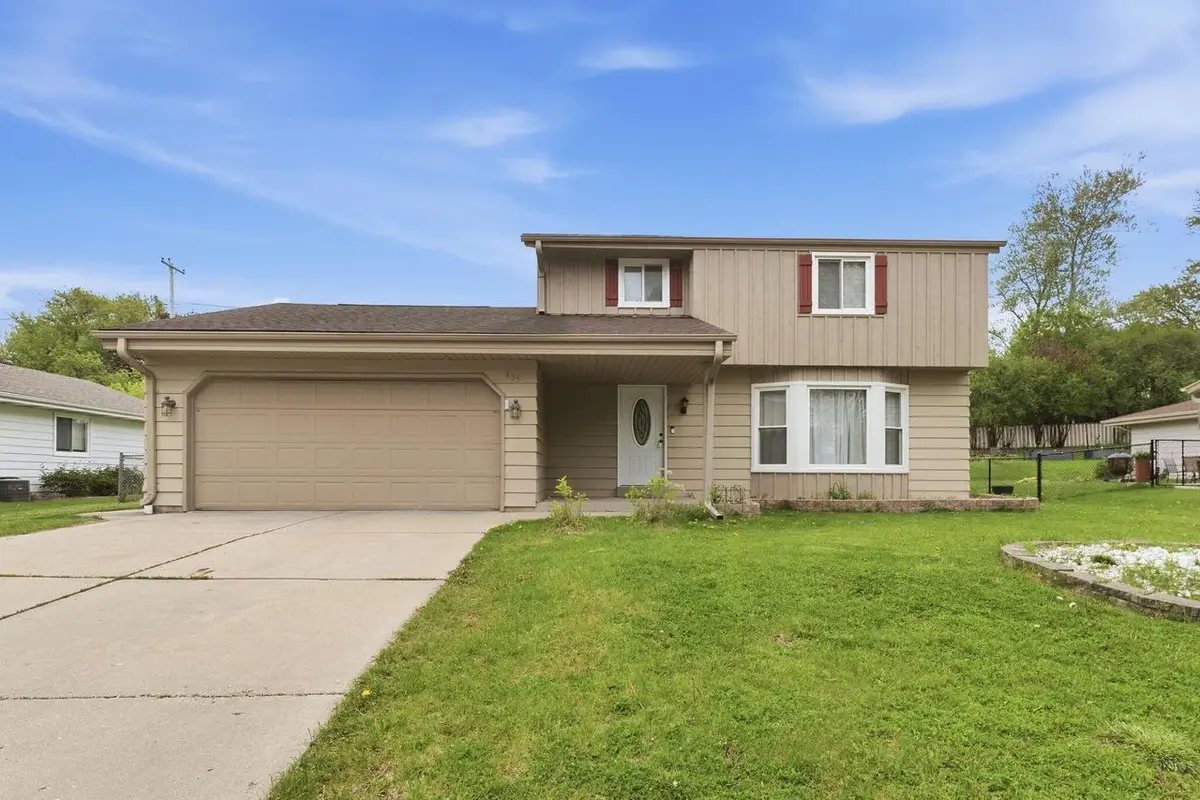 435 Golden LANE, Oak Creek, WI 53154 - #1