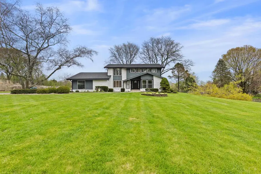 7693 Overlook DRIVE, Greendale, WI 53129 - #2