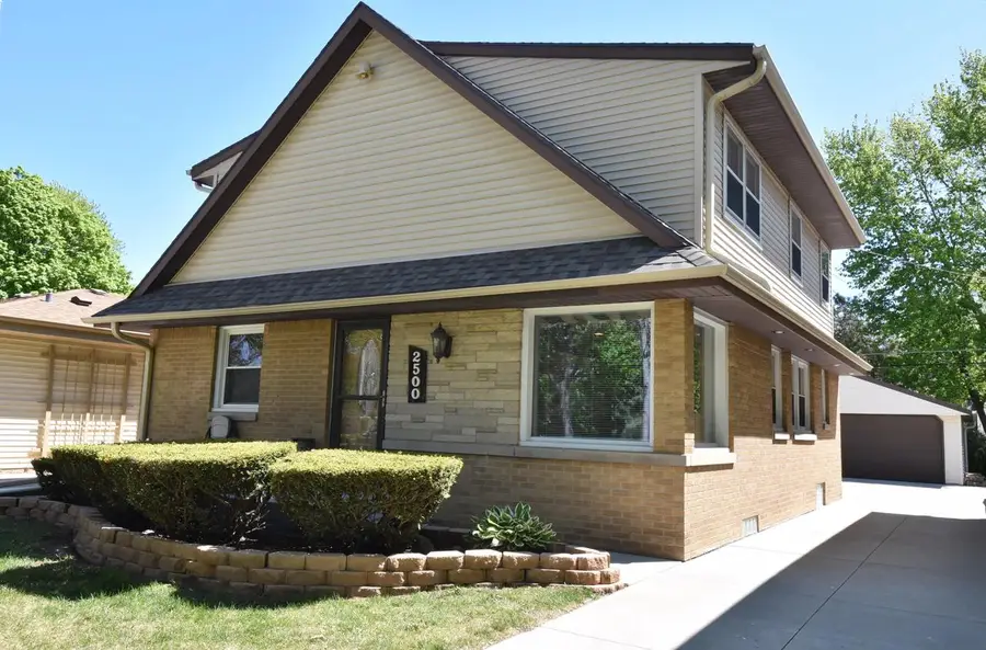 2500 116th STREET, Wauwatosa, WI 53226 - #2