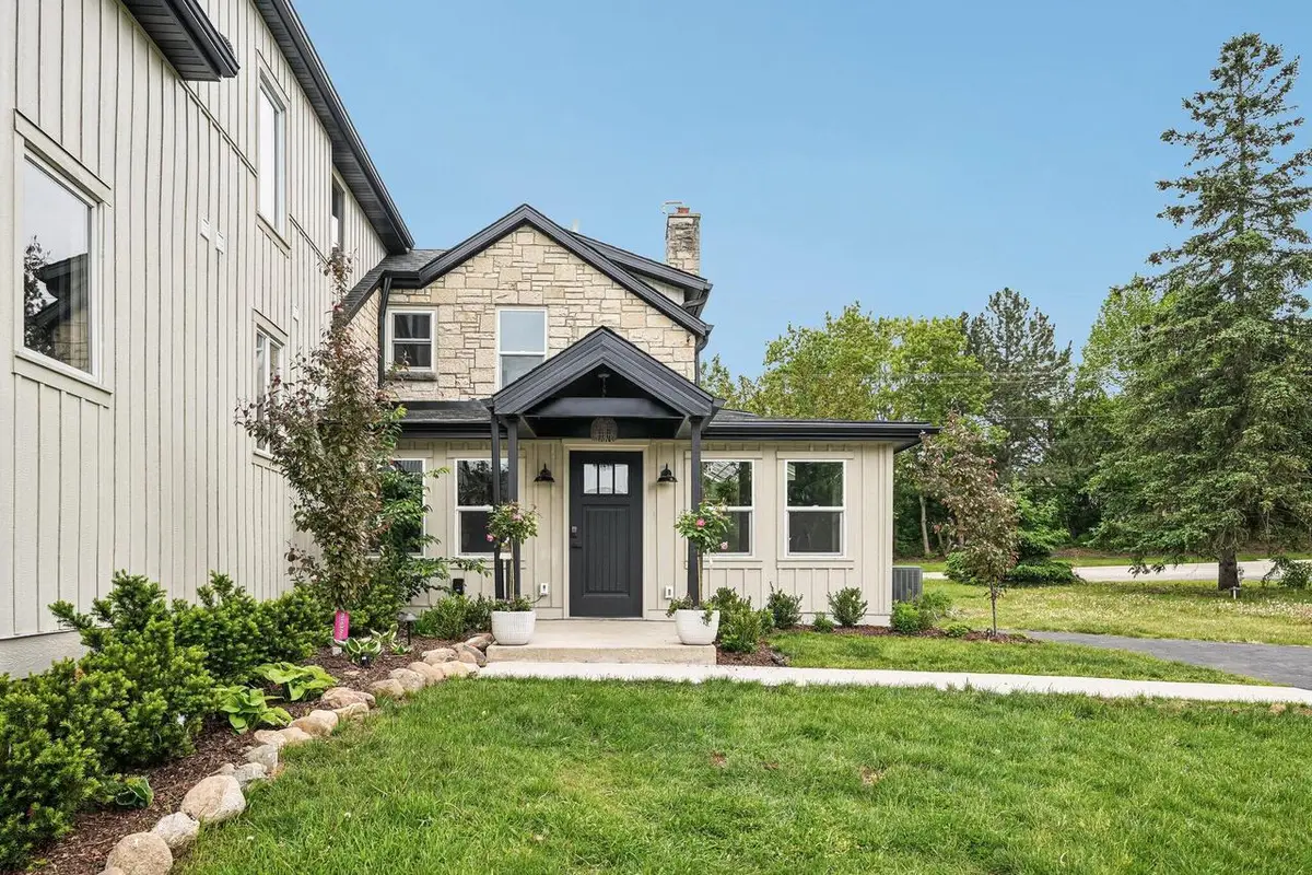 N48W16262 Lisbon ROAD, Menomonee Falls, WI 53051 - #1