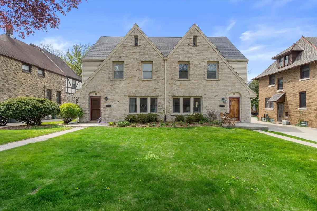 4845 Cumberland BOULEVARD #4847, Whitefish Bay, WI 53217 - #1