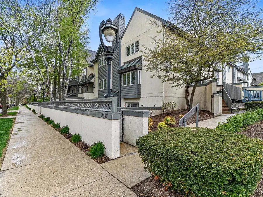 2555 Lake DRIVE #3, Milwaukee, WI 53211 - #2