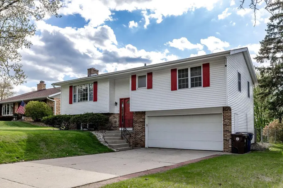 629 Hanson COURT, Onalaska, WI 54650 - #2