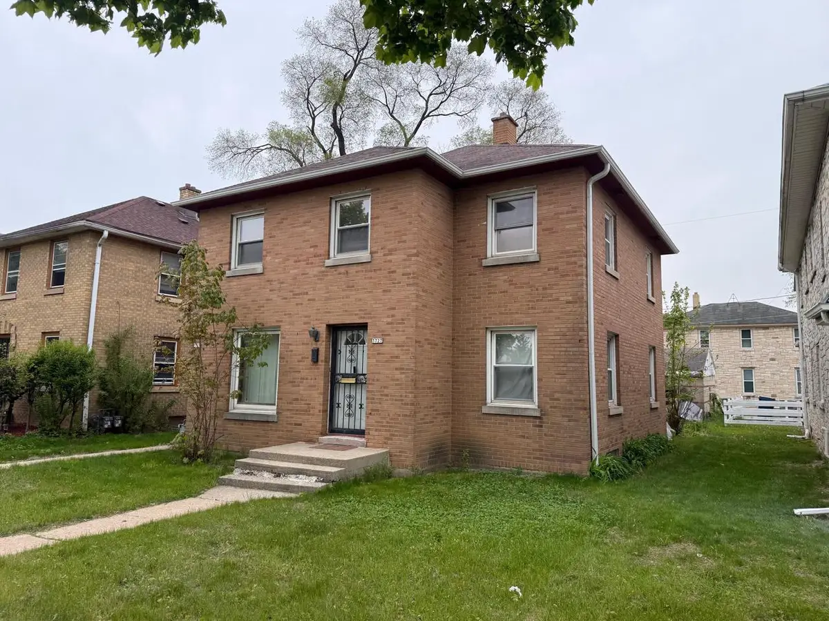 3725 Capitol DRIVE #3727, Milwaukee, WI 53216 - #1