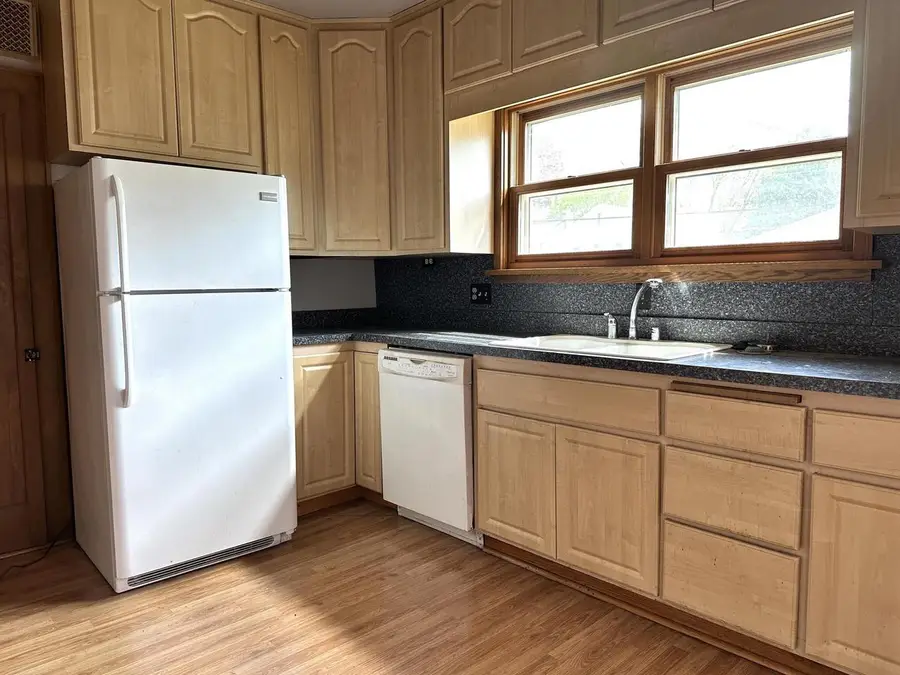 3234 Pine AVENUE #3234A, Milwaukee, WI 53207 - #2