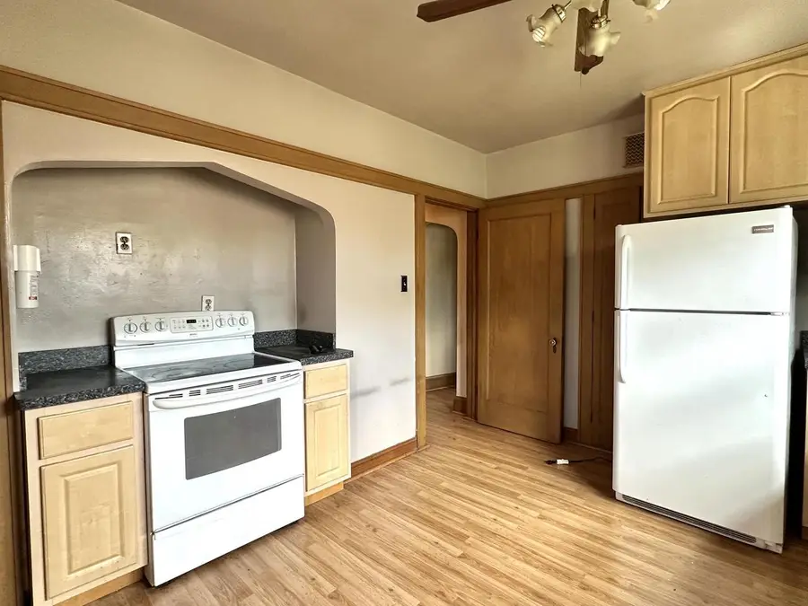 3234 Pine AVENUE #3234A, Milwaukee, WI 53207 - #3