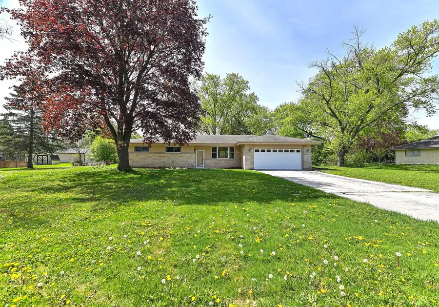 N79W15709 Charles COURT, Menomonee Falls, WI 53051 - #2