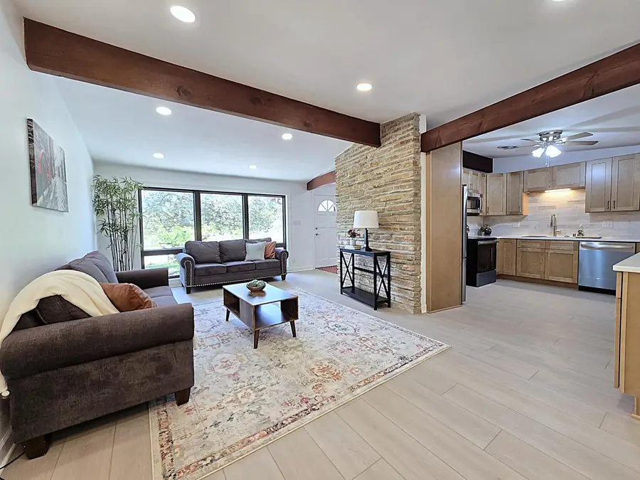18400 Beverly Hills DRIVE, Brookfield, WI 53045 - #2