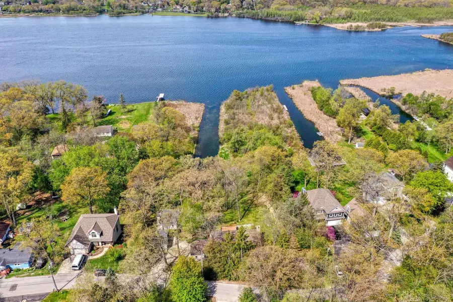 3513 RIDGE DRIVE, Hartland, WI 53029 - #3