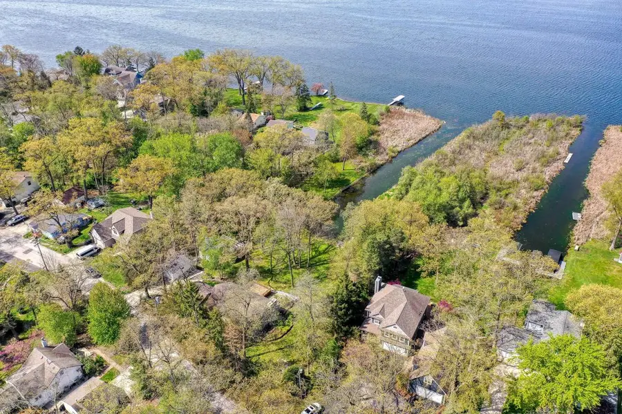 3513 RIDGE DRIVE, Hartland, WI 53029 - #3