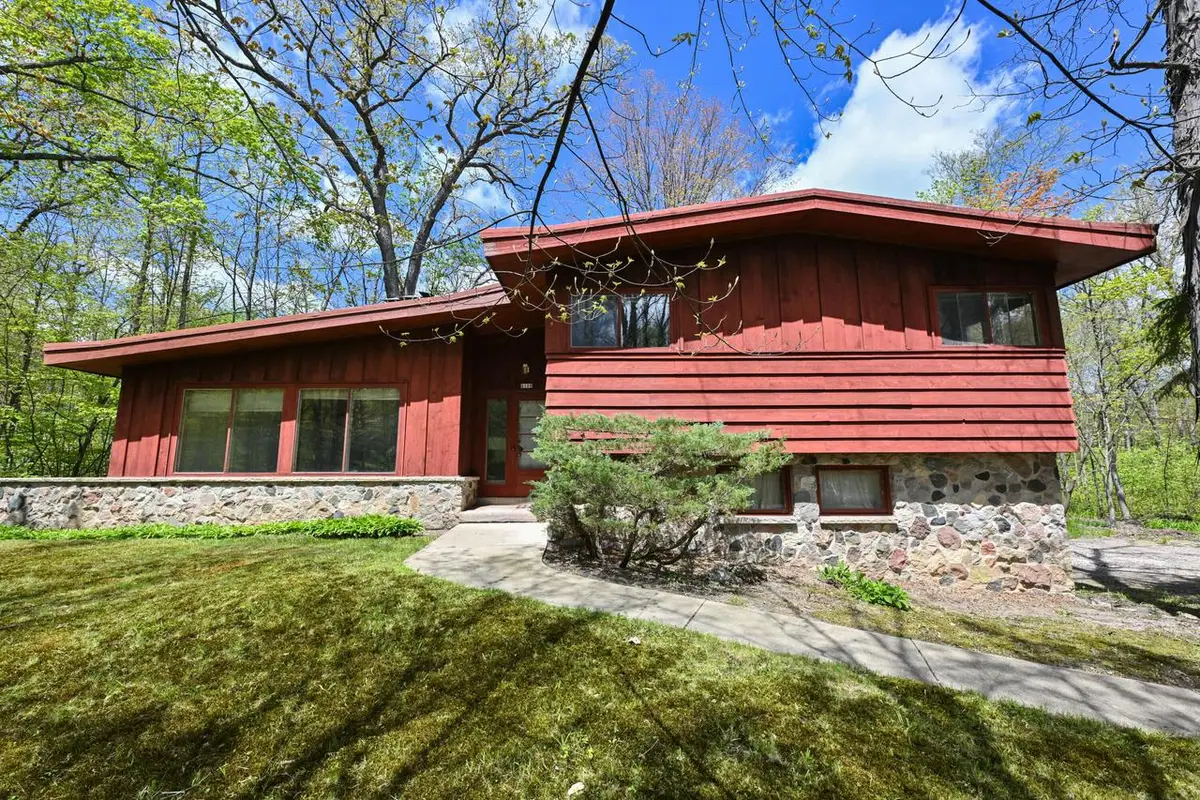 4108 W Woodward DRIVE, Franklin, WI 53132 - #1