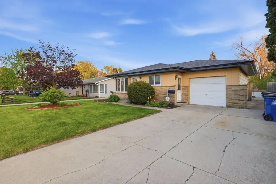 5419 Marboro DRIVE, Racine, WI 53406 - #3