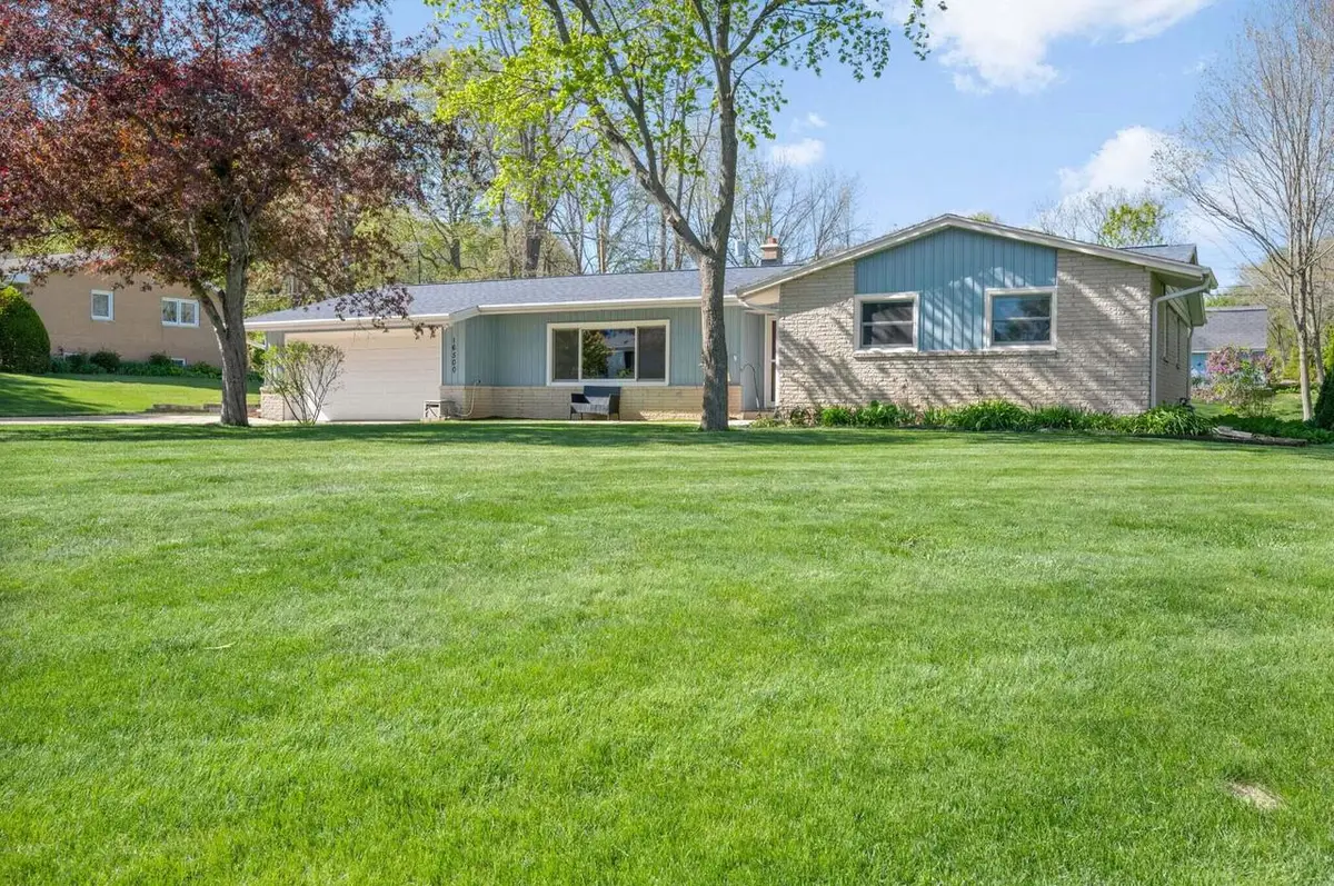 16500 Willow Ridge LANE, Brookfield, WI 53005 - #1