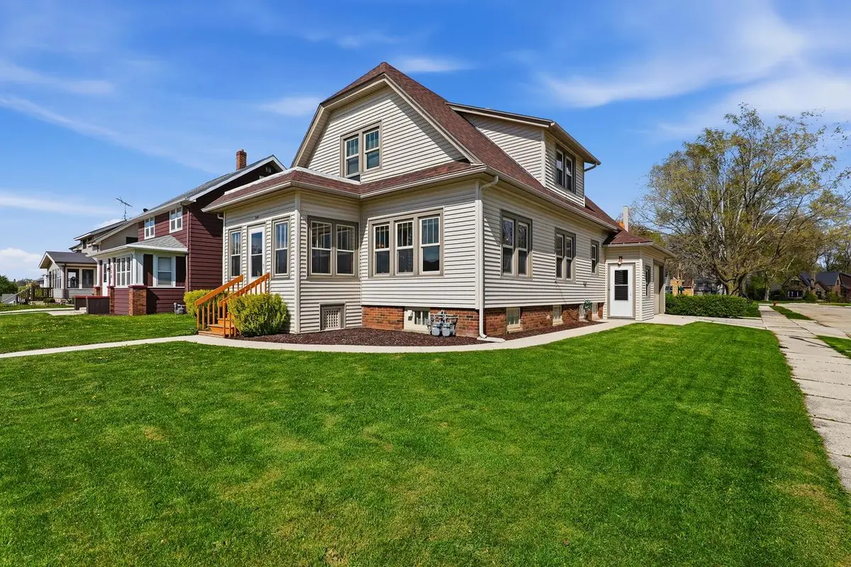 944 Detroit STREET, Sheboygan Falls, WI 53085 - #1