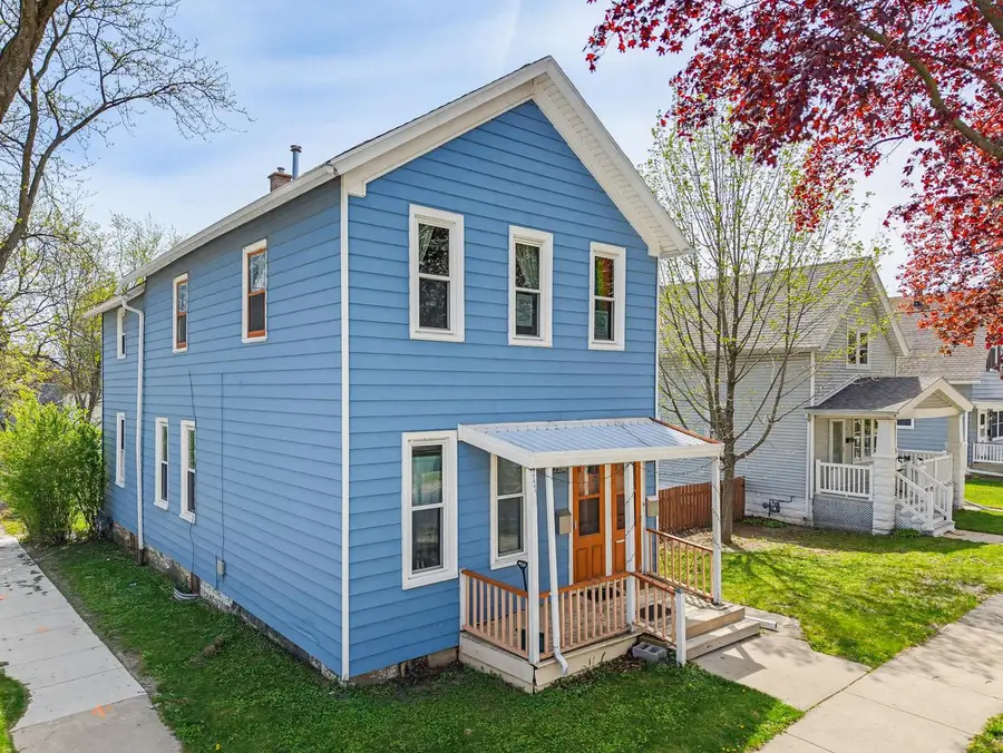 2350 S Lenox STREET #2352, Milwaukee, WI 53207 - #3