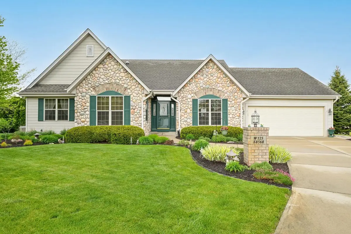 W125S8568 Country View COURT, Muskego, WI 53150 - #1