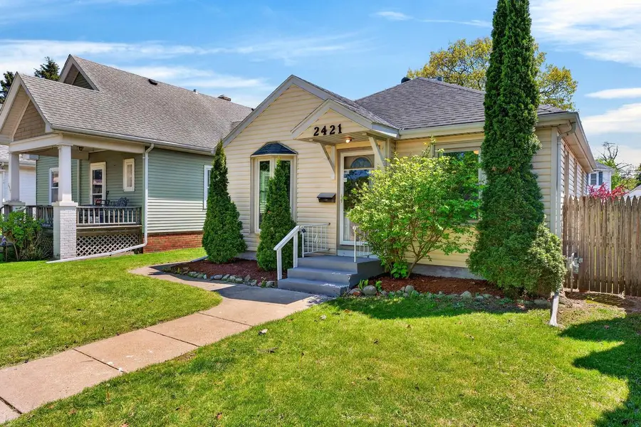 2421 Mohr AVENUE, Racine, WI 53405 - #3
