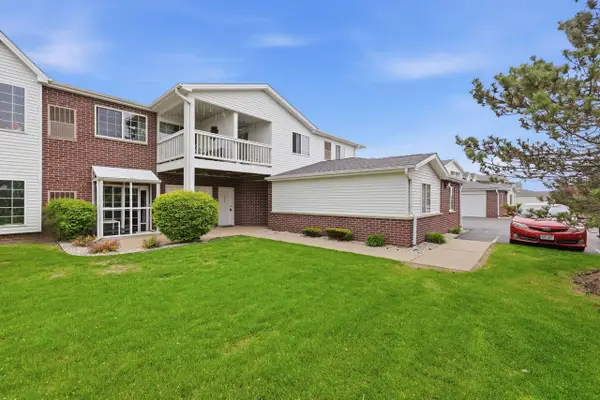 2775 11th PLACE #812, Kenosha, WI 53140
