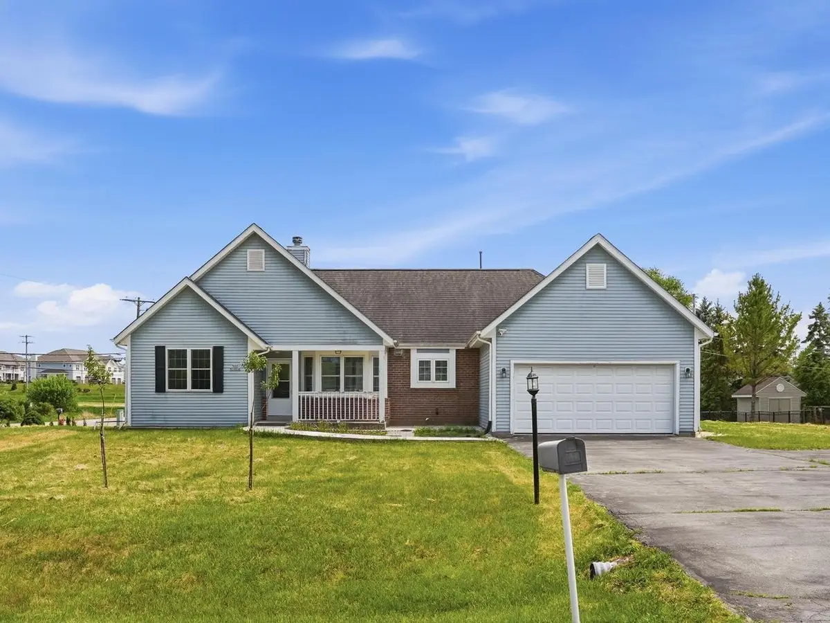 N56W18034 Evergreen LANE, Menomonee Falls, WI 53051 - #1