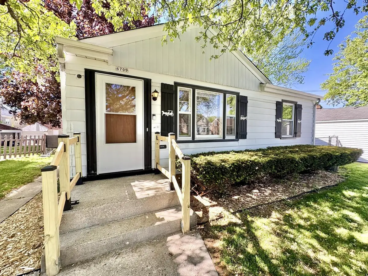6709 Chambers STREET, Milwaukee, WI 53210 - #1