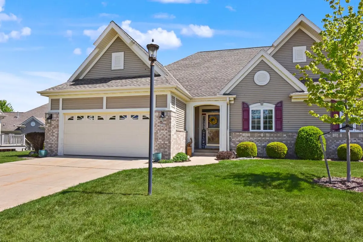 2307 Silver Fox COURT, Waukesha, WI 53188 - #1