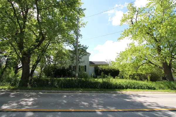 6131 Loomis ROAD, Waterford, WI 53185
