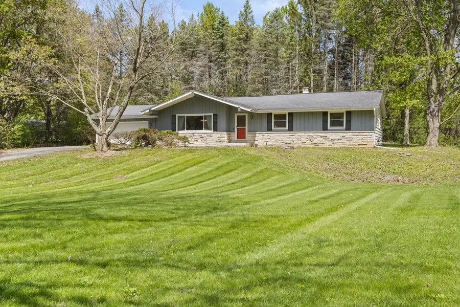 N9W31078 Concord COURT, Delafield, WI 53018 - #2