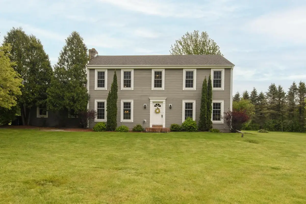 S67W32989 Road X, Mukwonago, WI 53149 - #1