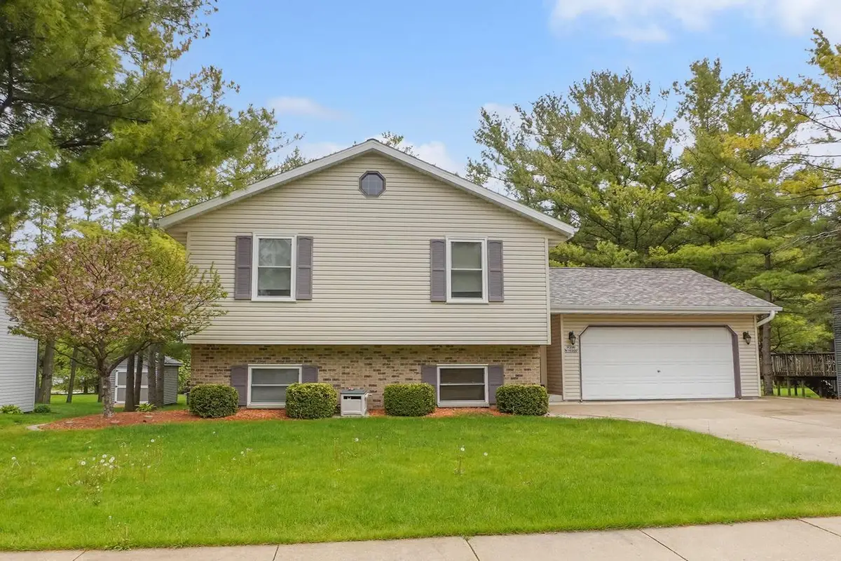 W200N16500 Pine DRIVE, Jackson, WI 53037 - #1