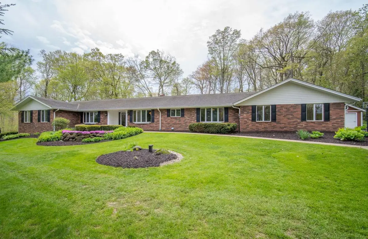 5307 WOODSTONE DRIVE, Slinger, WI 53086 - #1