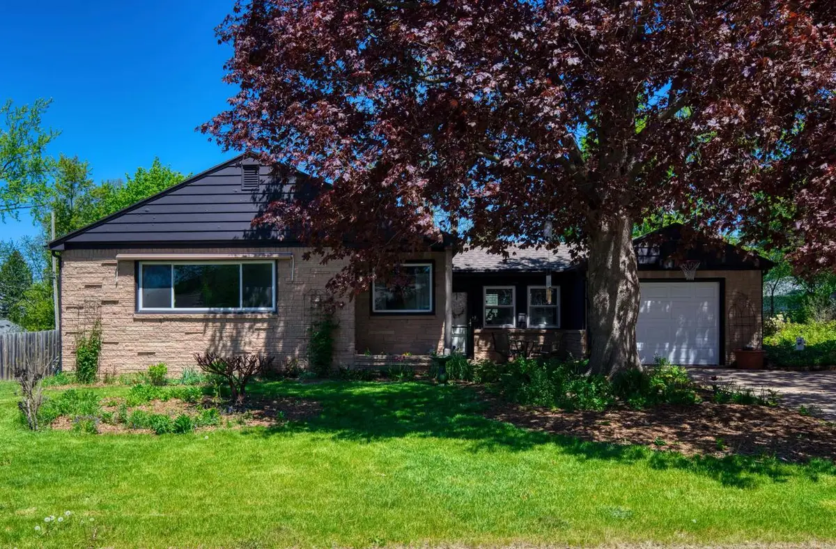 2916 W Valanna COURT, Milwaukee, WI 53209 - #1