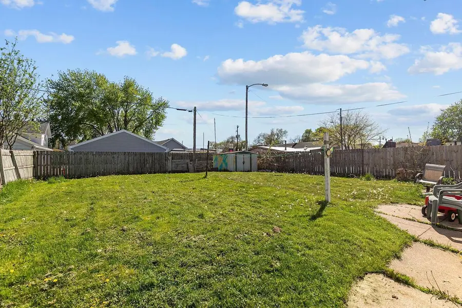 543 4th AVENUE, Oshkosh, WI 54902 - #2