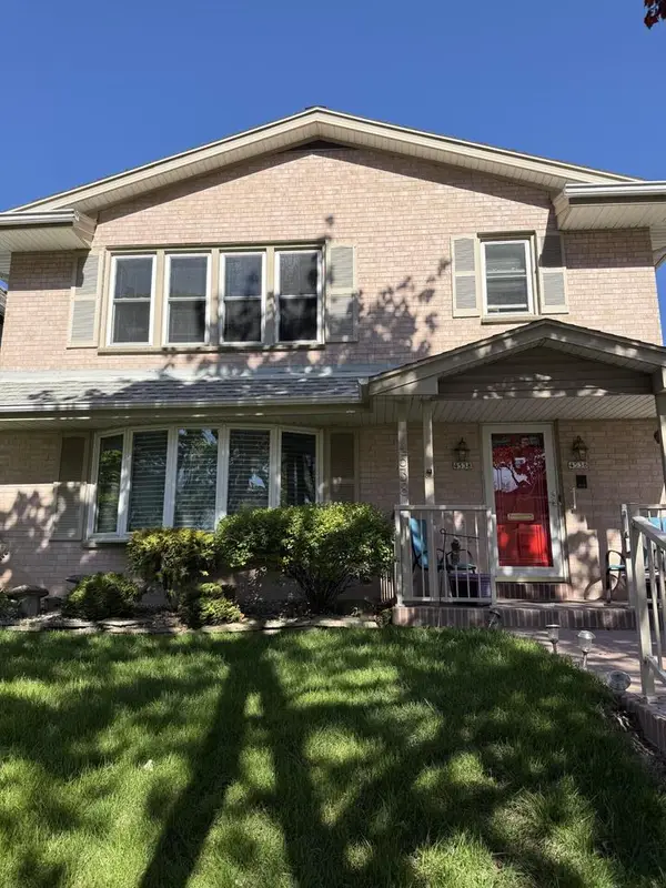 4536 N Larkin STREET #4538, Shorewood, WI 53211