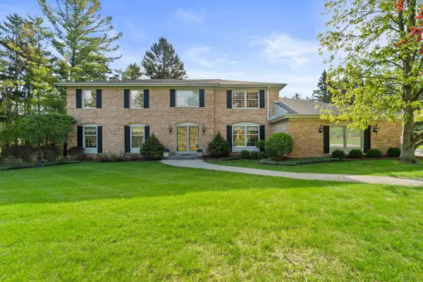 9840 Otto ROAD, Mequon, WI 53092