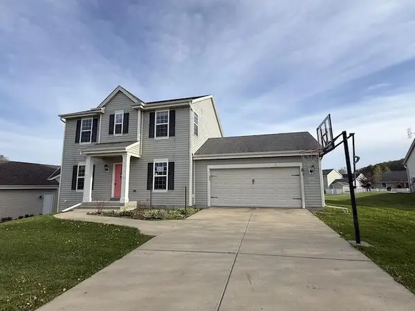 1203 Hazelcrest DRIVE, Watertown, WI 53094