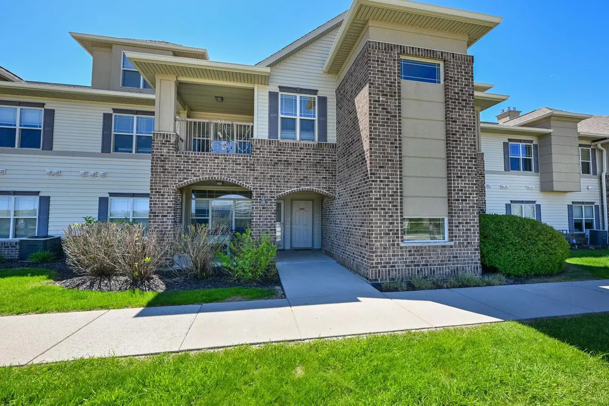 2849 W Drexel AVENUE #618, Franklin, WI 53132 - #1