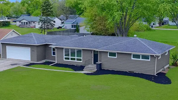 35728 90th PLACE, Twin Lakes, WI 53181