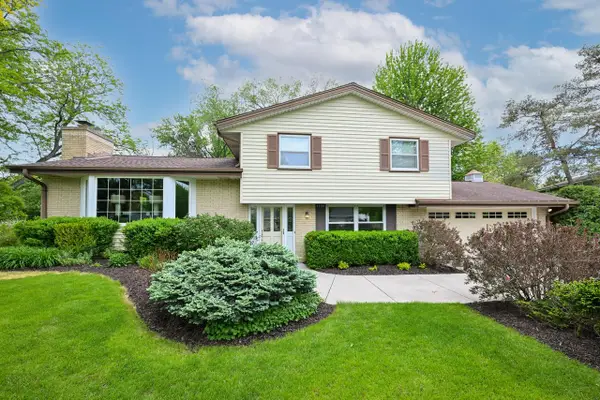 4490 Wessex DRIVE, Brookfield, WI 53045