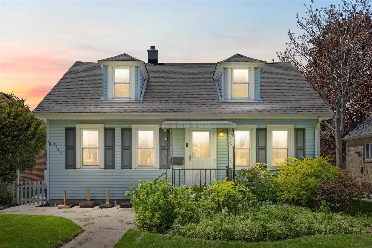 3947 S 1st PLACE, Milwaukee, WI 53207 - #1